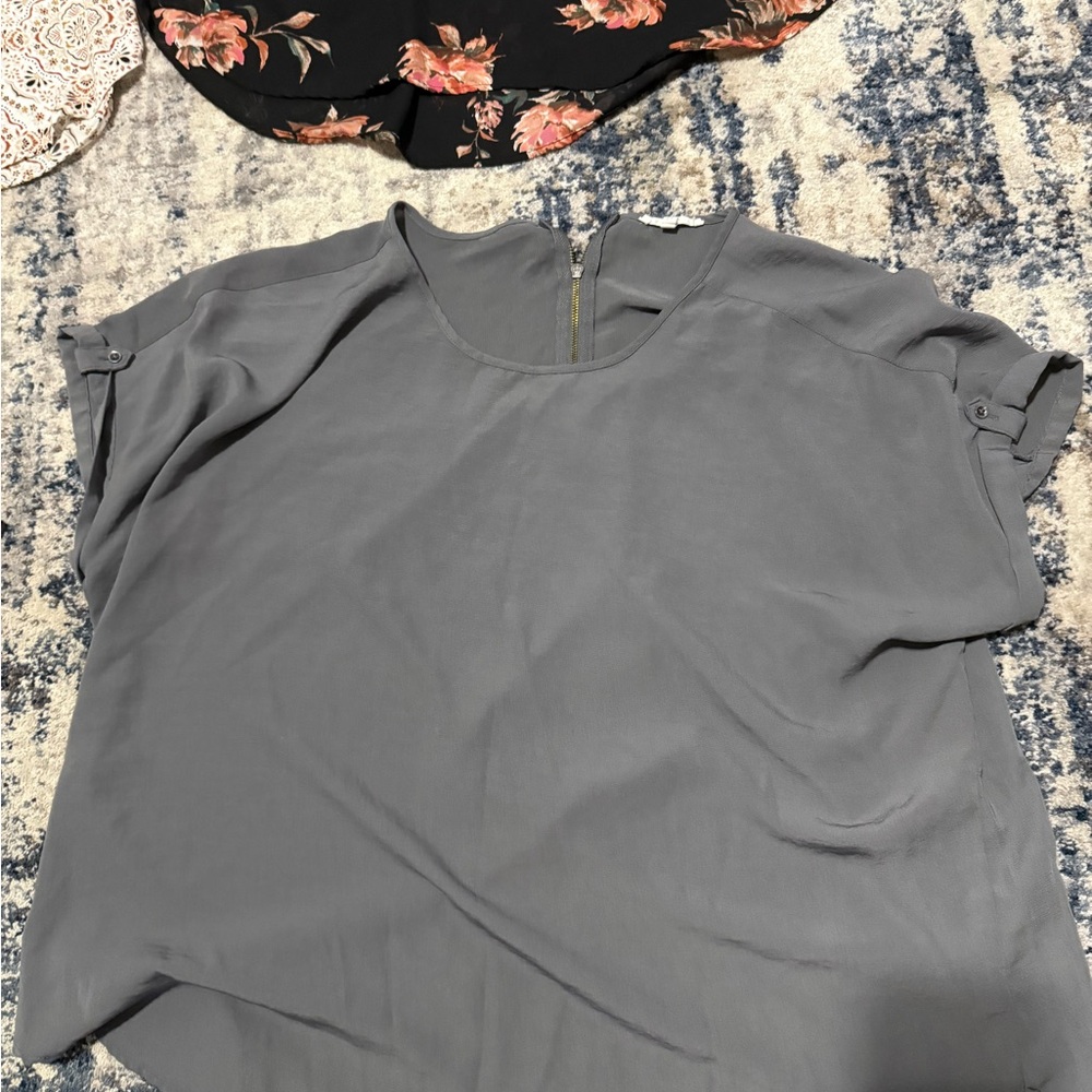 Maurices Women's Charcoal Blouse